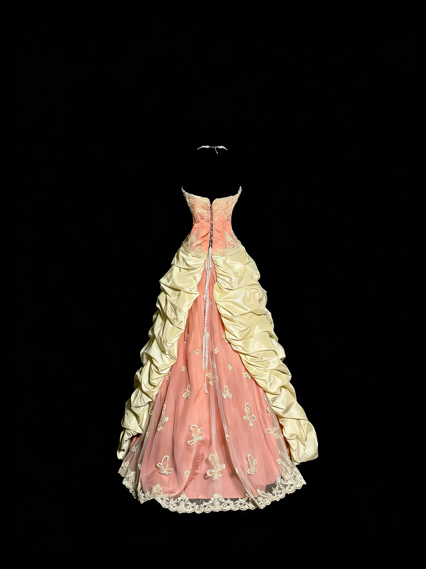 Atemberaubendes hellblaues Abendkleid aus plissiertem Tüll mit V-Ausschnitt, ideal für Quinceañera und Ball (Modell D4654)