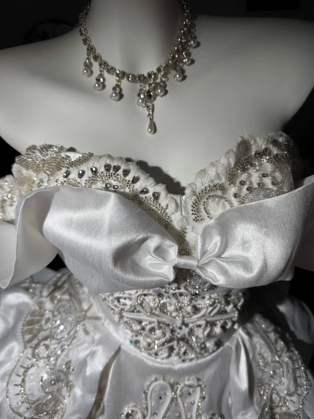 New Homecoming Dress Off the Shoulder Tulle Sequins Bead Bowknot Applique Hi-Lo Pearl Rinestone Ball Gown Back to School Outfits Party Dress Birthday Dress Wedding Dress D7548