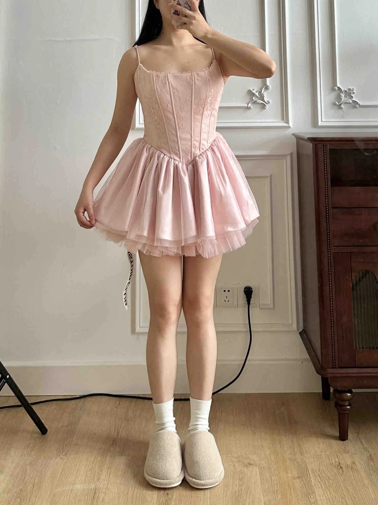 Robe de soirée courte plissée à bretelles spaghetti, tenue de soirée d'anniversaire, robe de cocktail D3339