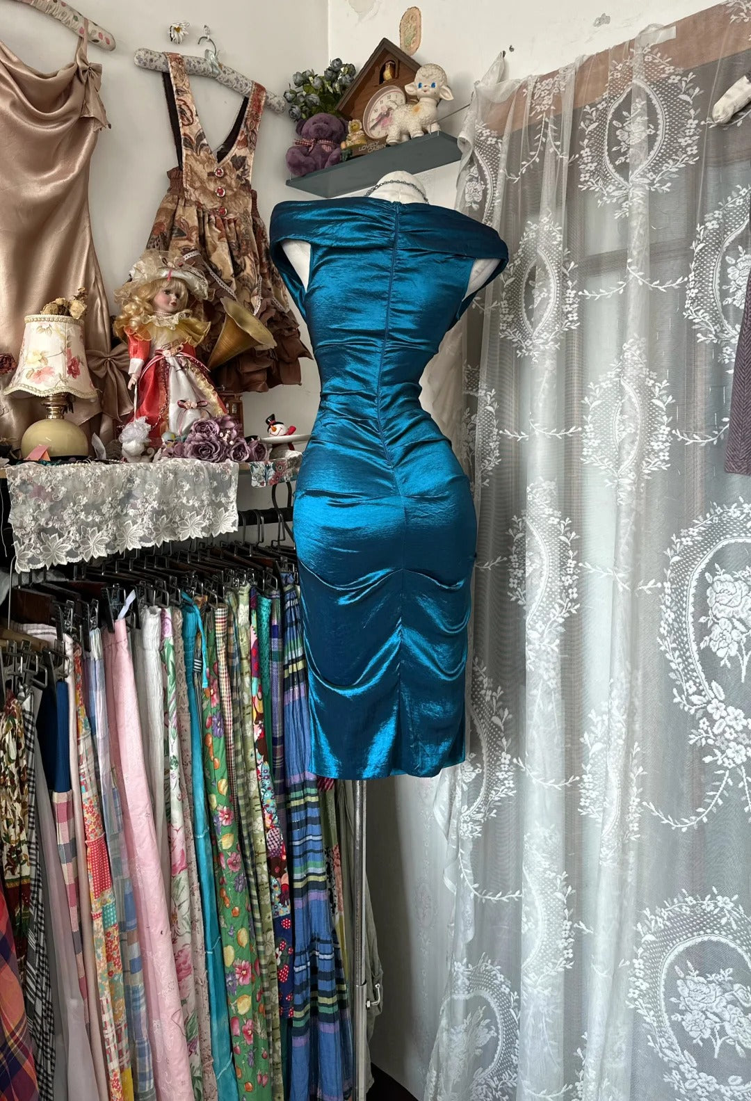 Elegant Homecoming Dress Portrait Pleated Hugging Prom Dress Back to School Outfits Party Dress  D6176