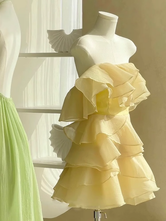 Fashion Yellow Strapless Ruffled Hem Design A-line Tiered Party Dresses Homecoming Dresses, D1385