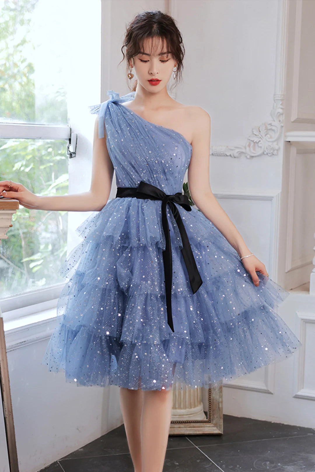 Shimmering Homecoming Dress One Shoulder Tulle Sequins Cascade Short Prom Dress Back to School Outfits Party Dress  D6101
