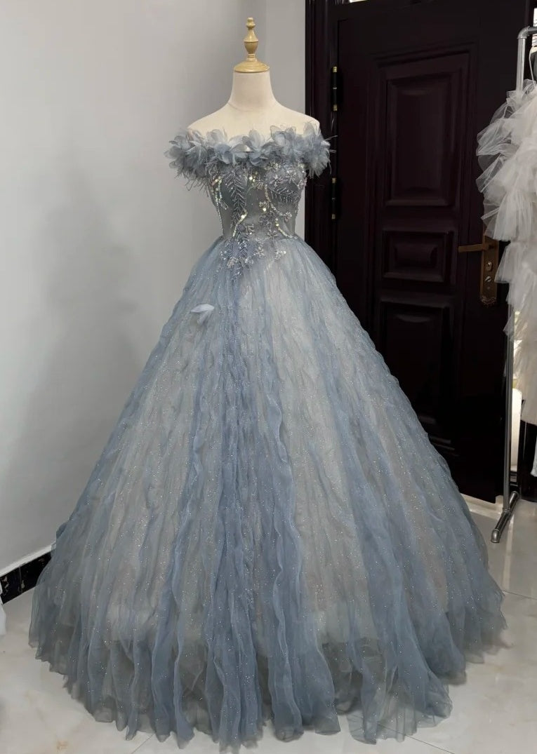 Atemberaubendes hellblaues Abendkleid aus plissiertem Tüll mit V-Ausschnitt, ideal für Quinceañera und Ball (Modell D4654)