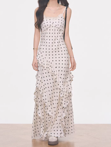 Chic Women Dress Spaghetti Straps Polka Dots Ruffle Birthday Party Outfits Seaside Dress Travel Dress    D5050