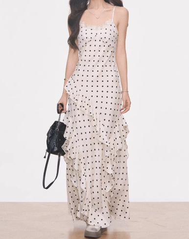 Chic Women Dress Spaghetti Straps Polka Dots Ruffle Birthday Party Outfits Seaside Dress Travel Dress    D5050