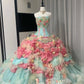 Atemberaubendes hellblaues Abendkleid aus plissiertem Tüll mit V-Ausschnitt, ideal für Quinceañera und Ball (Modell D4654)