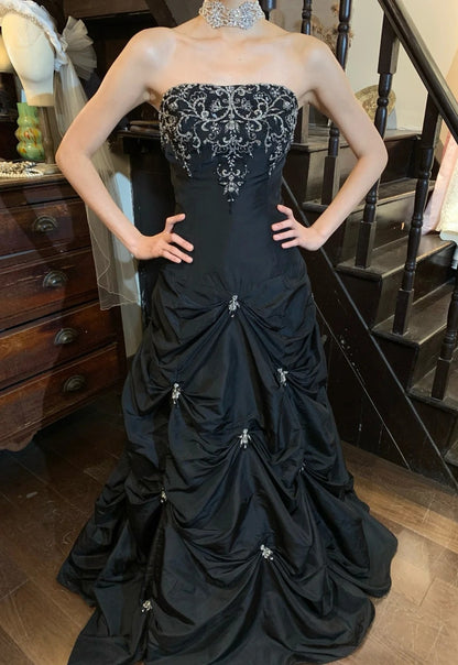 Chic Prom Dress Black Strapless Pleated Gala Gown Evening Dress Graduation Dress     D5164