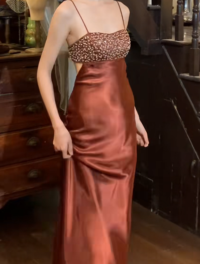 Retro 90s Prom Dress A Line Satin Spaghetti Straps Backless Gala Gown Evening Dress    D5283