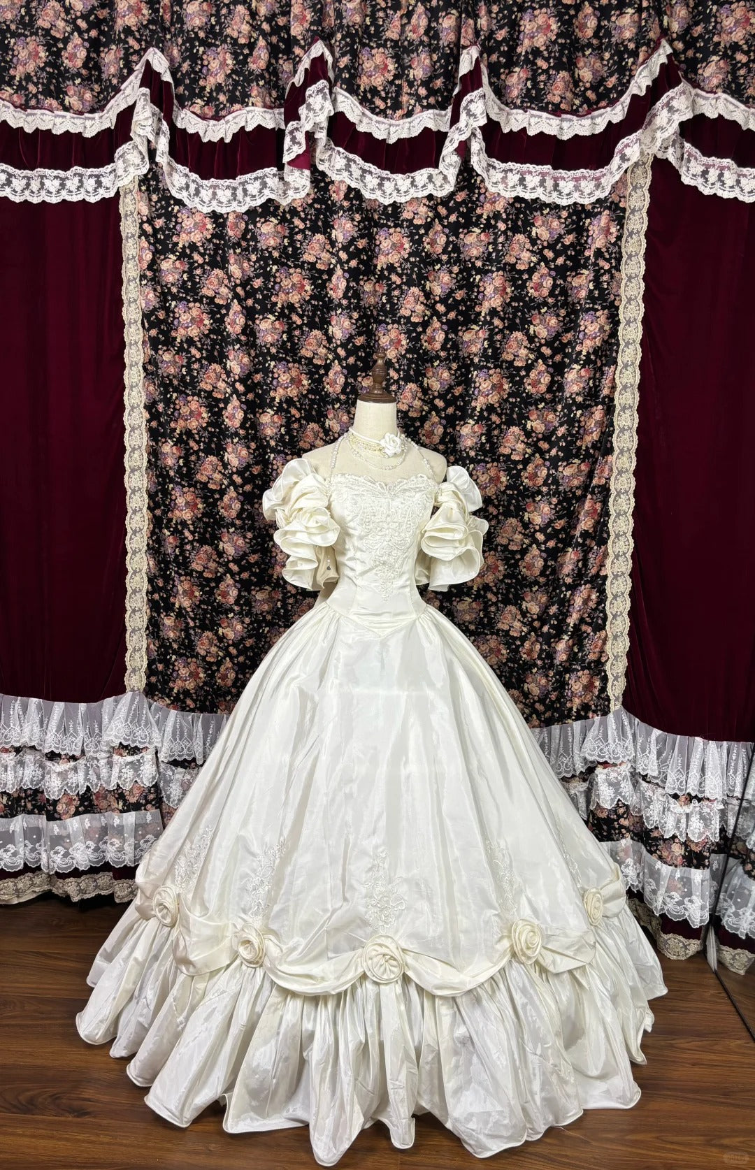 Retro Beige Off-the-shoulder A-Line Satin Quinceanera Dresses Evening Ball Gowns, D1333