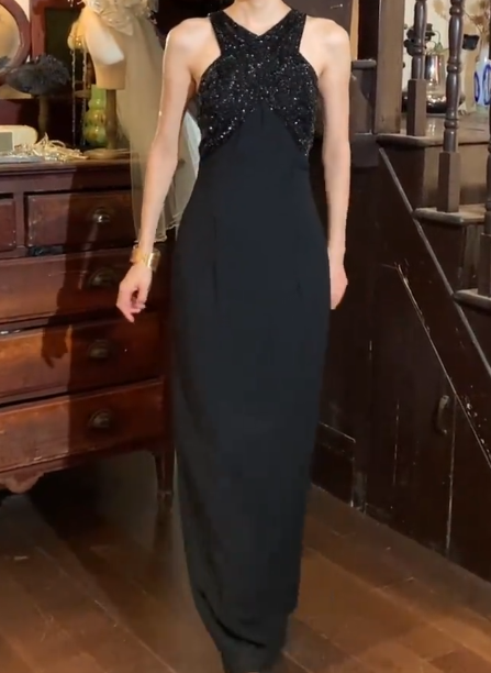 Retro 90s Prom Dress Black V-neck Gala Gown Evening Dress Formal Dress   D5316