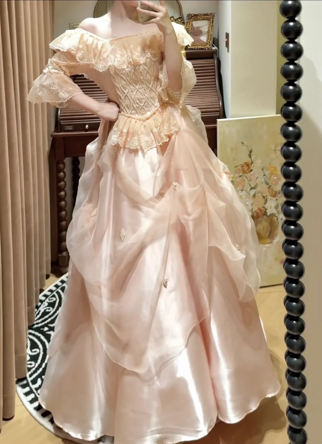 Atemberaubendes hellblaues Abendkleid aus plissiertem Tüll mit V-Ausschnitt, ideal für Quinceañera und Ball (Modell D4654)