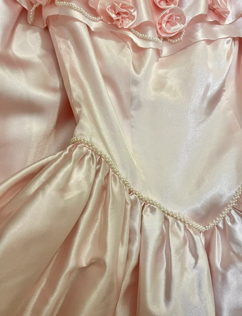 Hübsches Ballkleid Hellrosa Satin Schulterfreies Galakleid Abendkleid Abschlussballkleid D5342