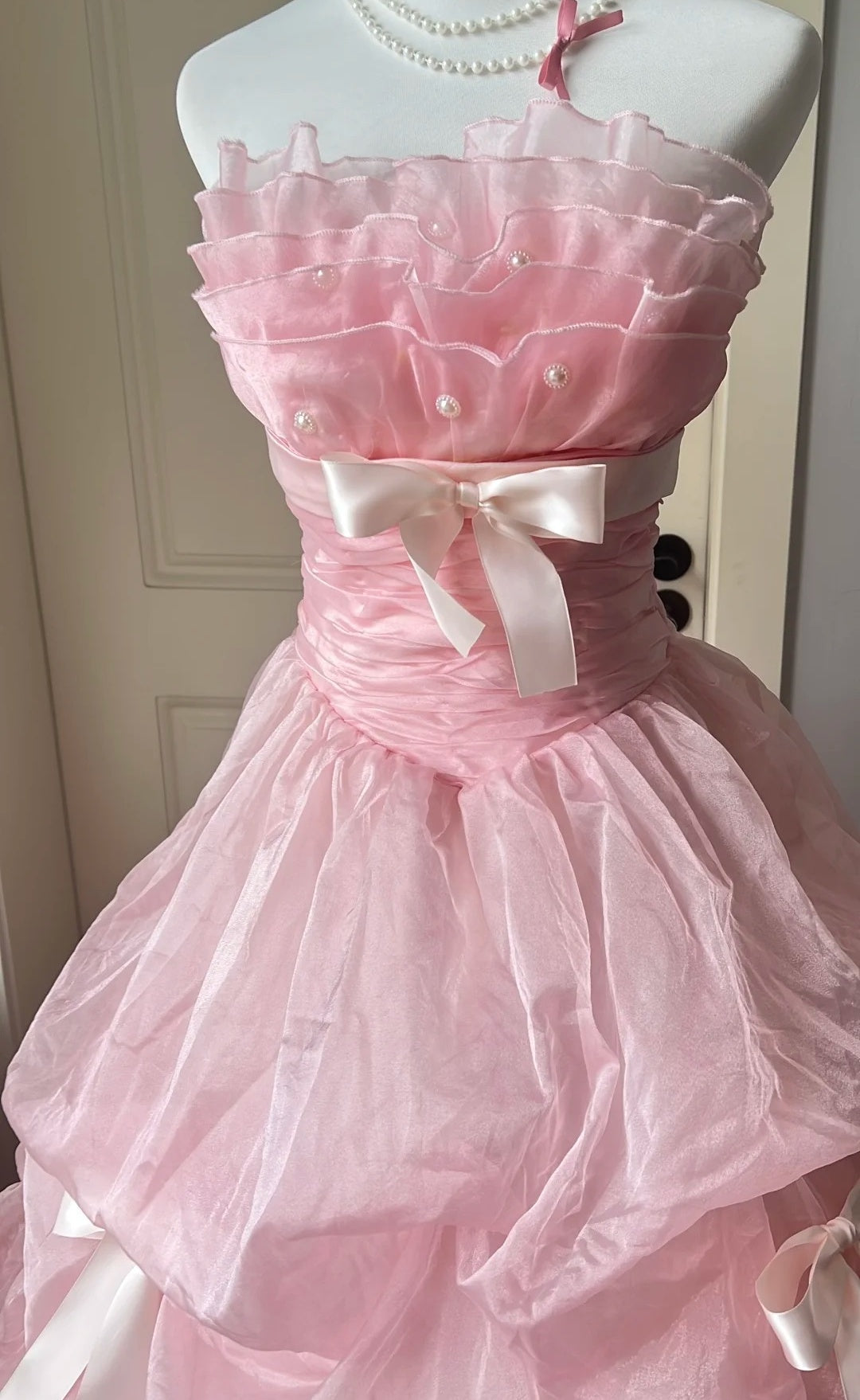Atemberaubendes Ballkleid, trägerlos, gestuft, Abendkleid, Sweet 16 Kleid, Geburtstagspartykleid D5355