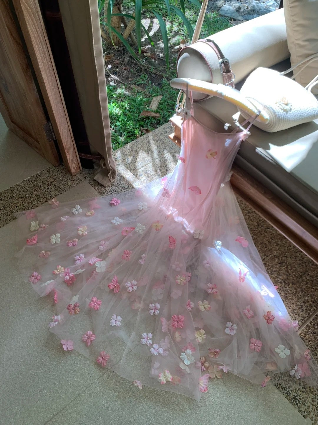 Charming Prom Dress Spaghetti Straps Pleated Tulle Floral Gala Dress Evening Dress 18th Birthday Gown      D5366