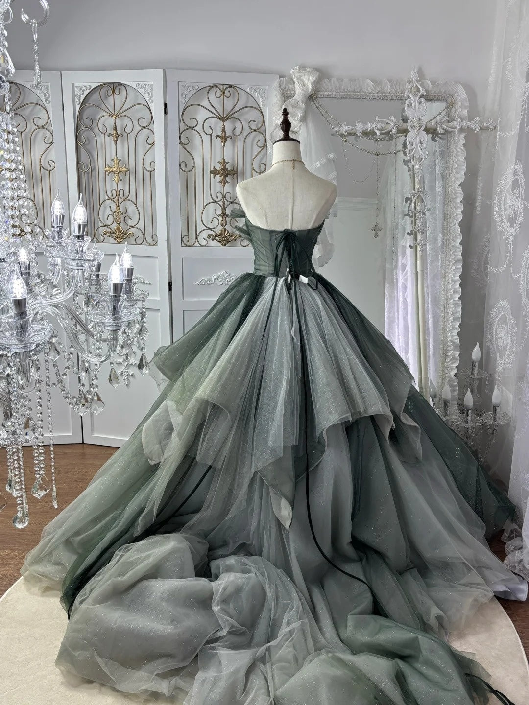 Reizendes trägerloses Ballkleid mit Falten aus Tüll Abendkleid Sweet 16 Kleid Geburtstag Ballkleid D5370