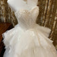 Wunderschönes Hochzeitskleid Weißes herzförmiges, plissiertes Tüll-Brautkleid D5389