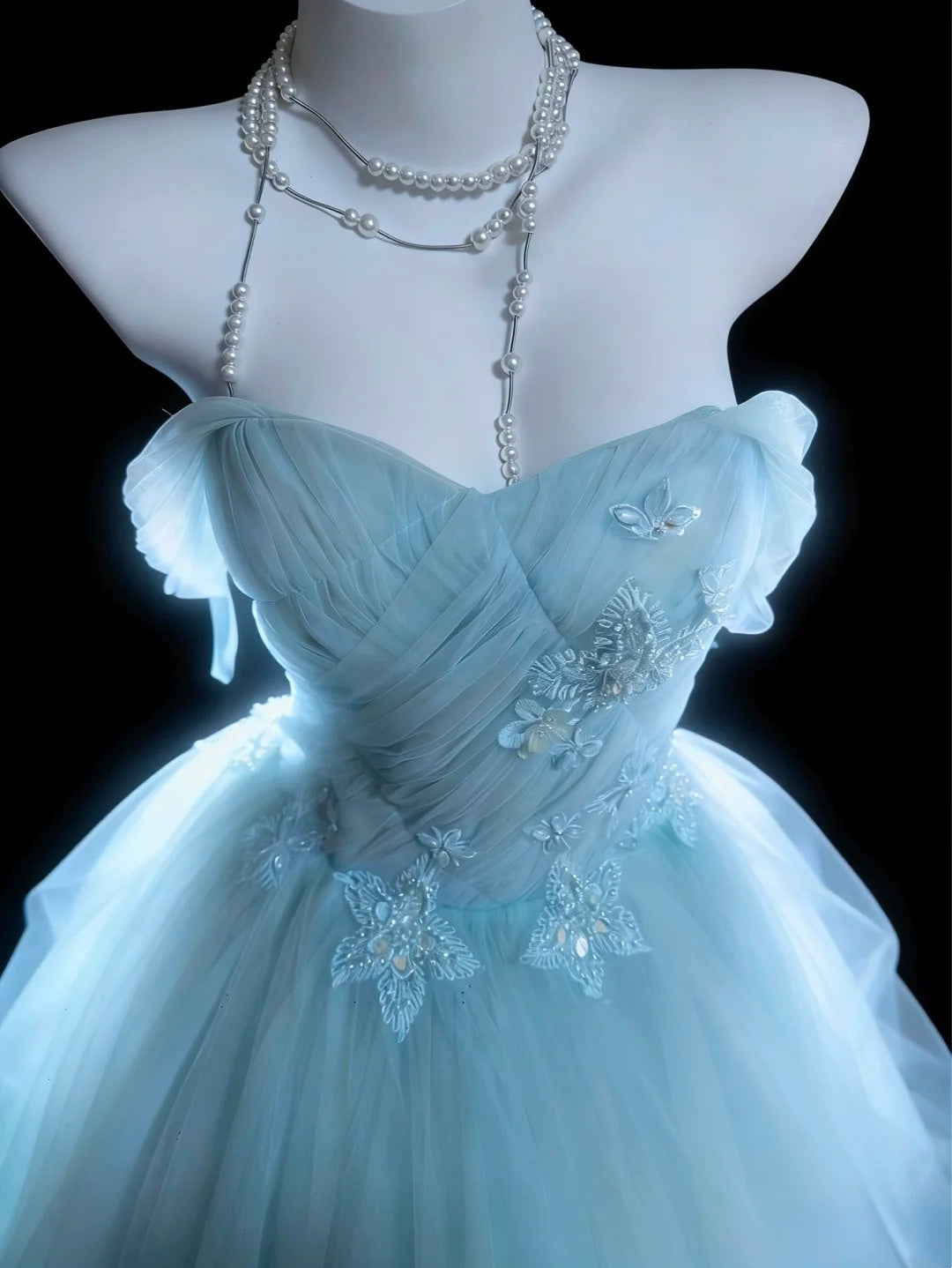 Elegantes Ballkleid Hellblau schulterfrei plissiert Tüll Abendkleid Quinceanera Kleid Geburtstag Ballkleid D5396