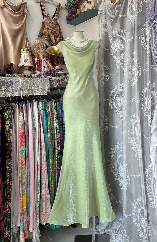 Gorgeous Light Green Cowl Neck Elegant Mermaid Long Evening Dress Prom Dresses D1671
