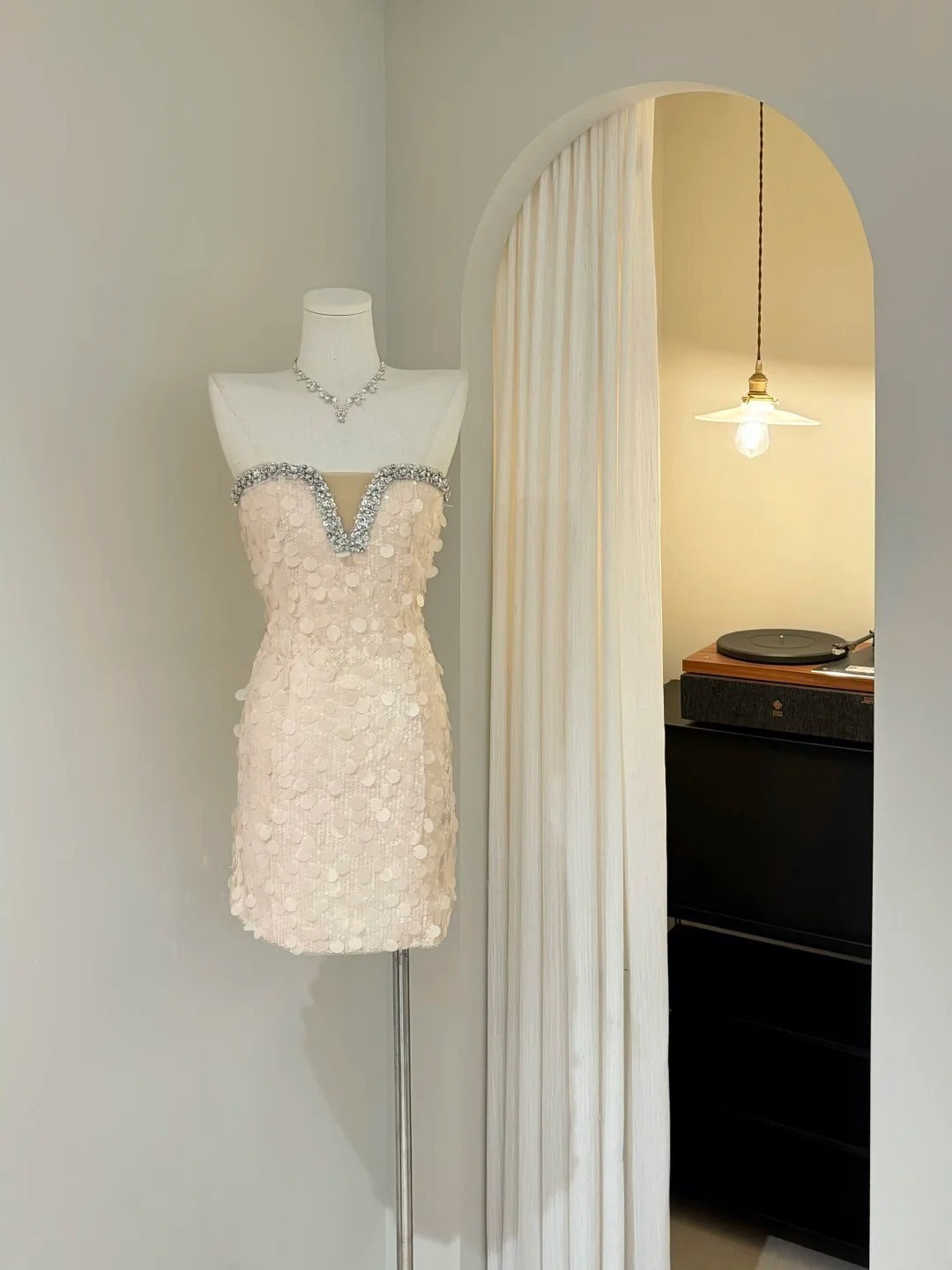 Beauty Homecoming Dress Strapless Sequins Short Prom Dress Back to School Outfits Cocktail Dress  D5432