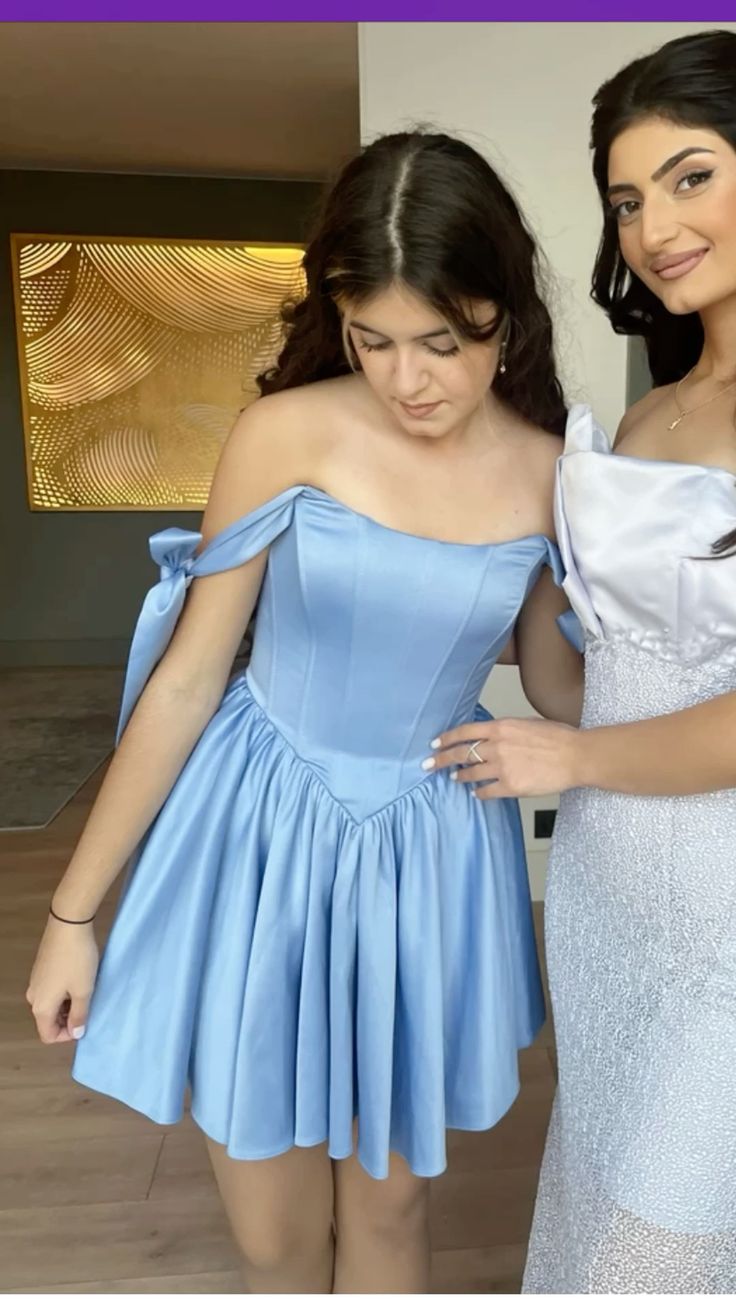 Charming Homecoming Off the Shoulder Pleated Back to School Outfits Party Dress D6716