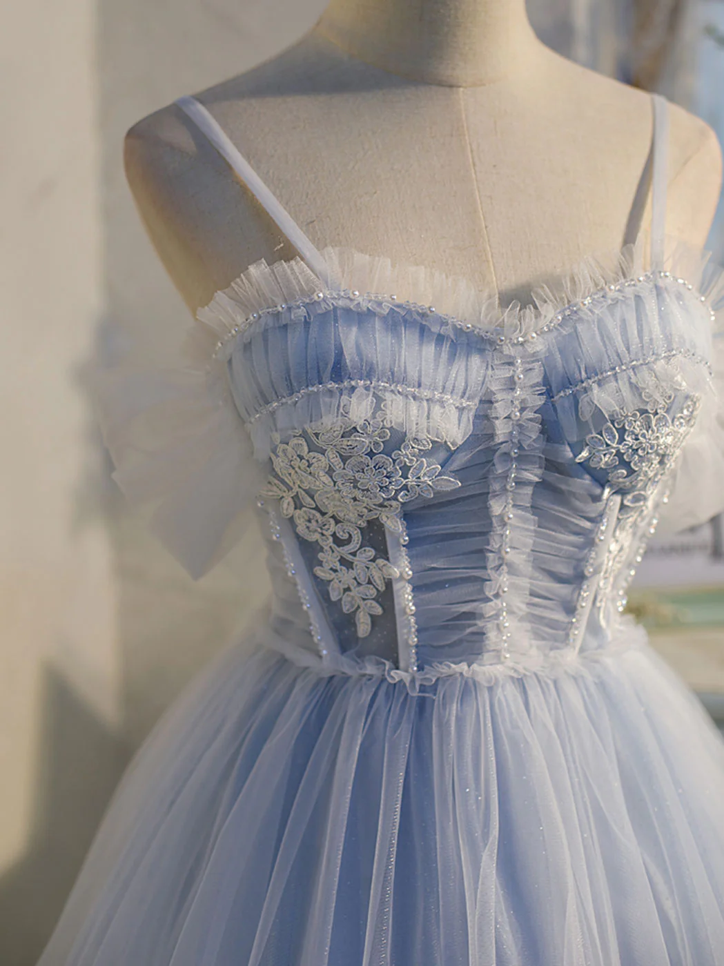 Vintage Light Blue Applique Sweetheart Spaghetti Strap Design A-line Tulle Party Dress Homecoming Dress D1553