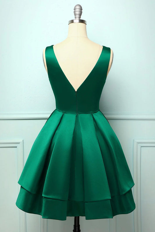Simple Homecoming Dress V Neck Cascade Short Prom Dress Back to School Outfits Party Dress  D6102