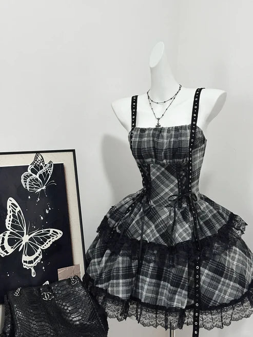Vintage Black Plaid Design A-line Mini 15th Birthday Party Dress Tiered Homecoming Dress D1522