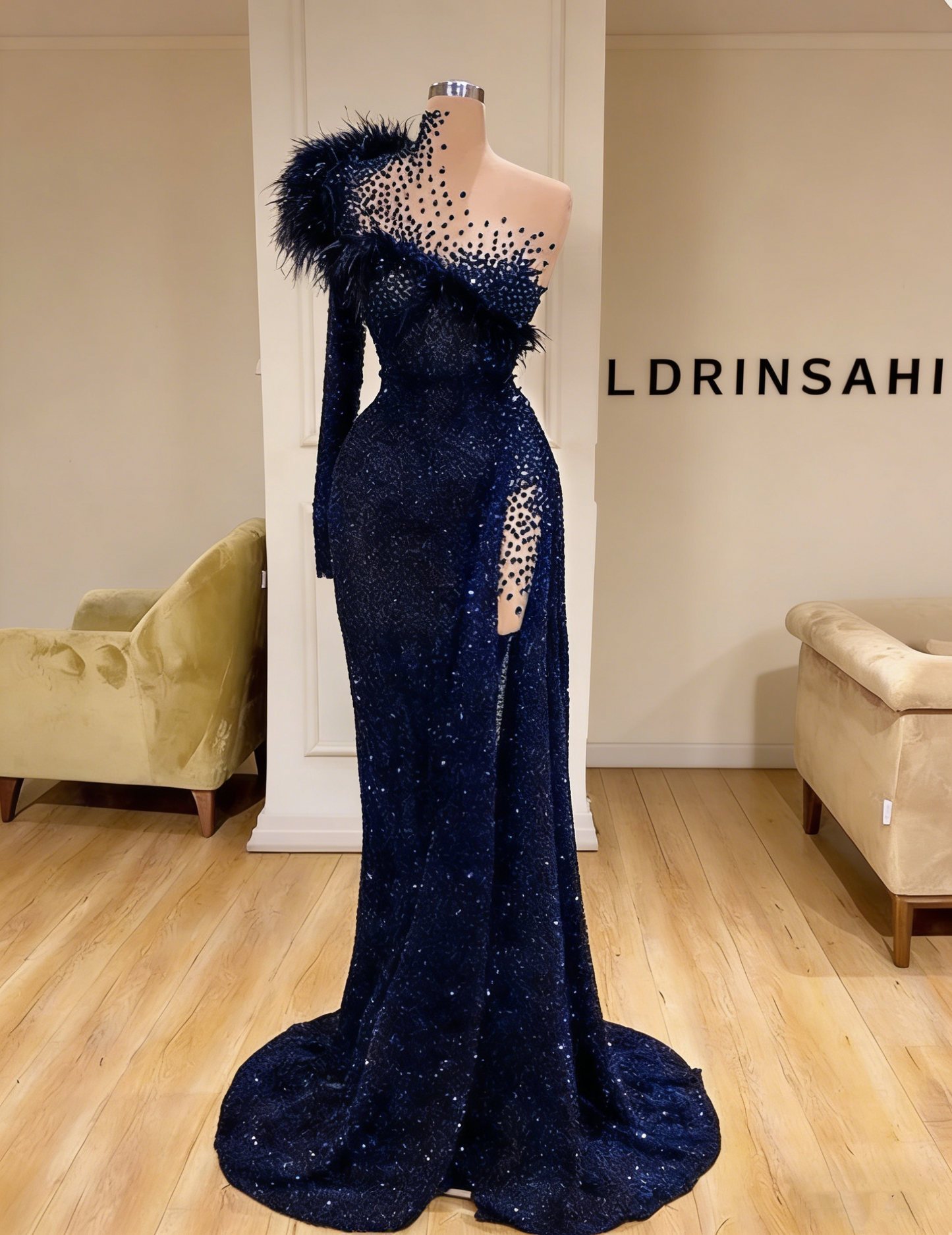 Black Evening Dresses High Neck Side Split Long Sleeve Mermaid Prom Dress Feather Beaded Sexy Special Occasion Gowns M5451