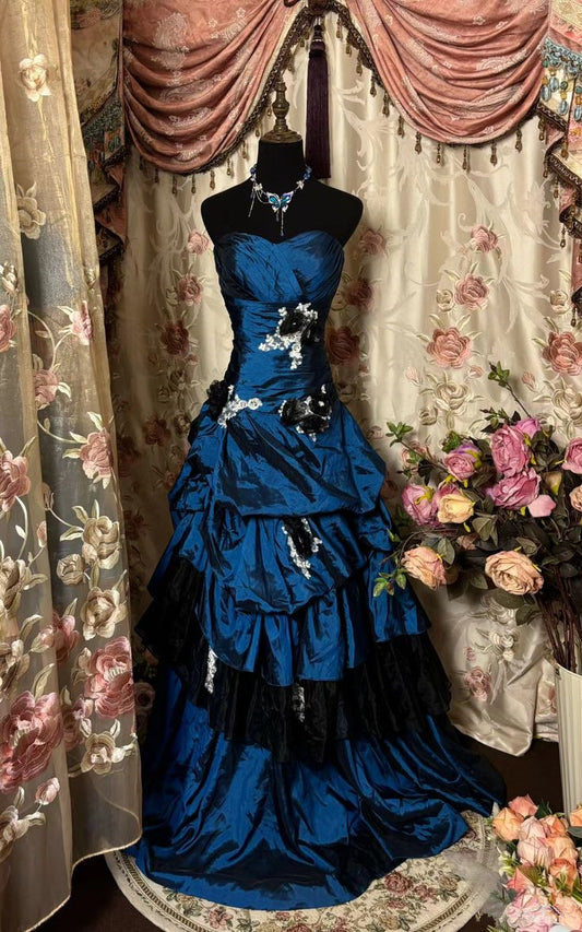 Robe de soirée longue vintage en satin bleu marine, bustier, avec appliques, D03