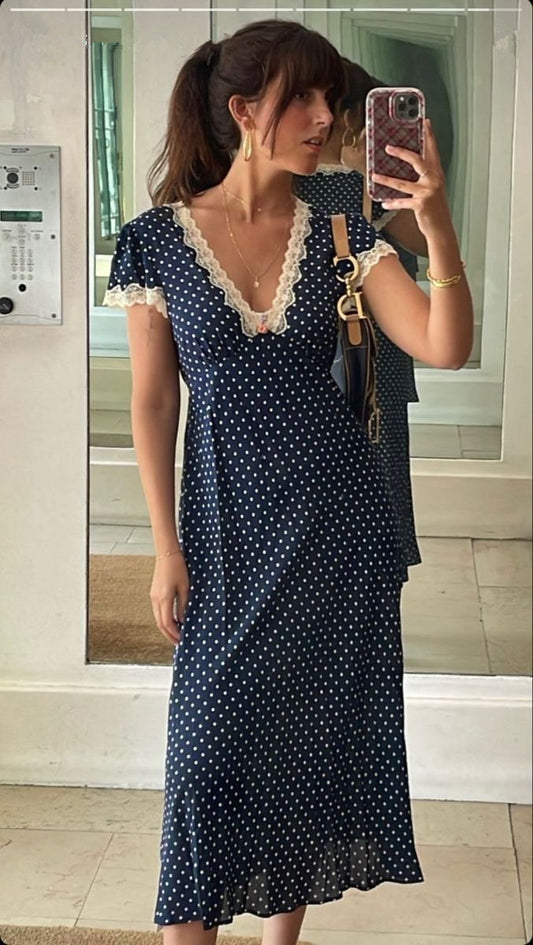 Robe de soirée longue élégante bleu marine à col en V et dentelle à pois, D176