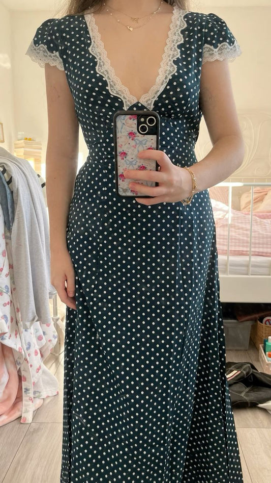 Robe de soirée longue élégante bleu marine à col en V et dentelle à pois, D176