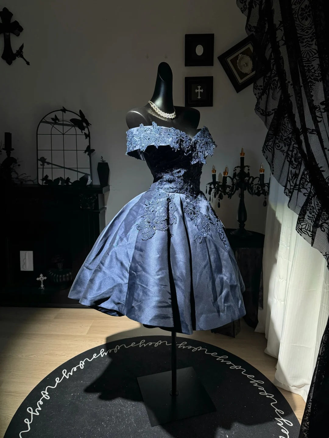 Mysterious Dusty Blue Off Shoulder Sweetheart Lace Appliques Satin A‑Line Short Homecoming Dress D7952
