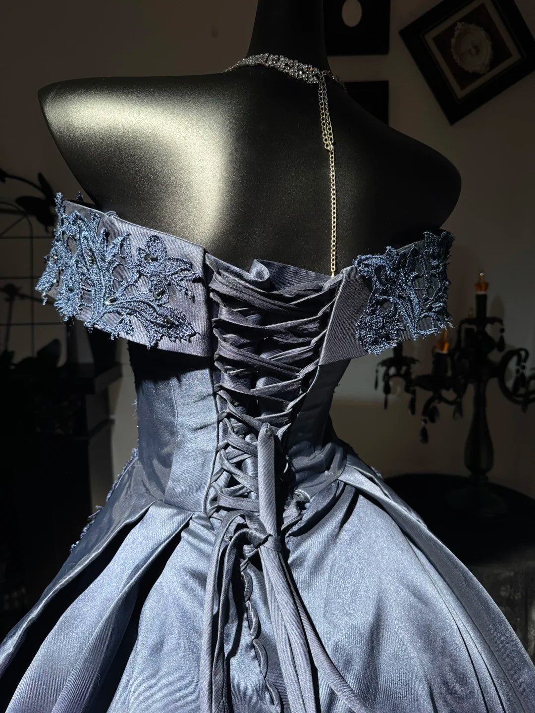 Mysterious Dusty Blue Off Shoulder Sweetheart Lace Appliques Satin A‑Line Short Homecoming Dress D7952