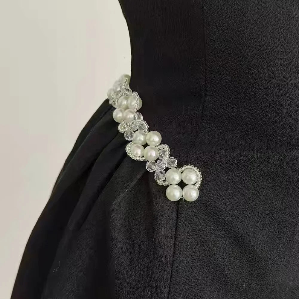 Chic Black Sleeveless Pearl Rhinestone Trim Round Neck And Waist A‑Line Short Homecoming Dress D7953