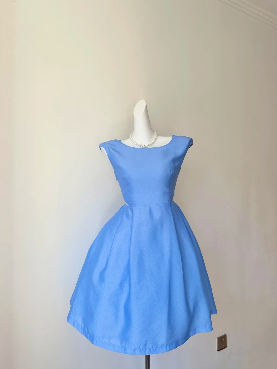 Dainty Sky Blue Cap Sleeve Boat Neck White Satin Bow Waist Lace Trim Sheer Mesh Back A‑Line Short Homecoming Dress D7956