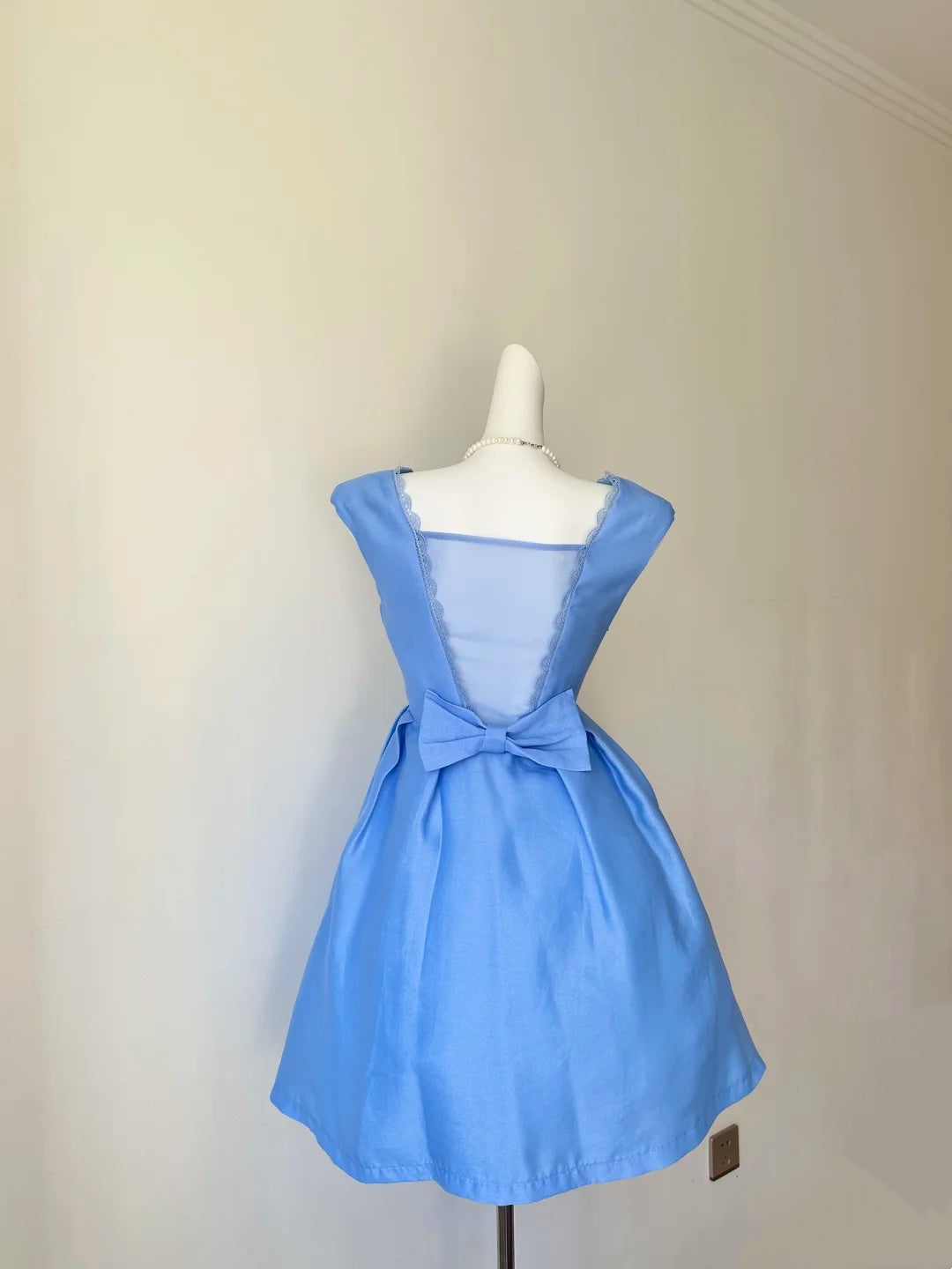 Dainty Sky Blue Cap Sleeve Boat Neck White Satin Bow Waist Lace Trim Sheer Mesh Back A‑Line Short Homecoming Dress D7956