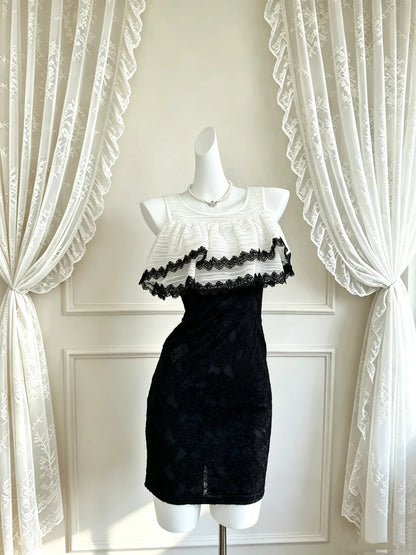 Chic Black‑White Contrast Sleeveless Round Neck Ruffled Lace Overlay Floral Lace Bodycon Short Homecoming Dress D7957