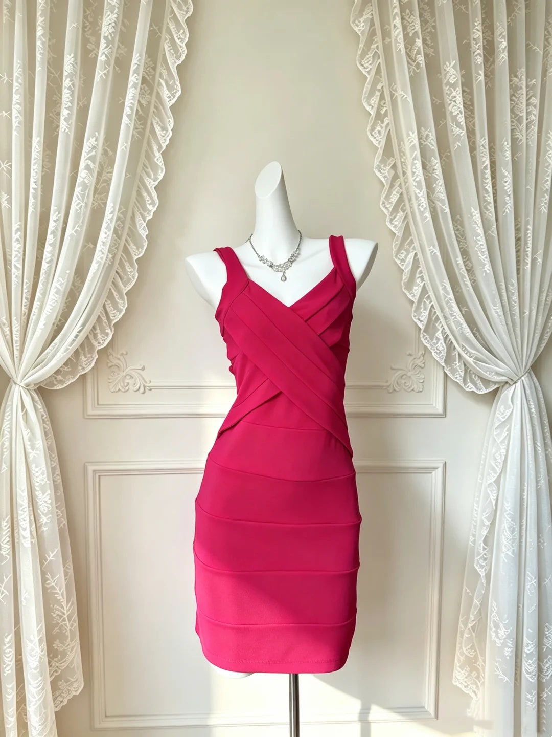 Vibrant Fuchsia Sleeveless V‑Neck Crisscross Wrap Bodice Bodycon Short Homecoming Dress D7958