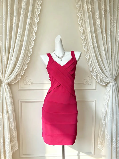 Vibrant Fuchsia Sleeveless V‑Neck Crisscross Wrap Bodice Bodycon Short Homecoming Dress D7958