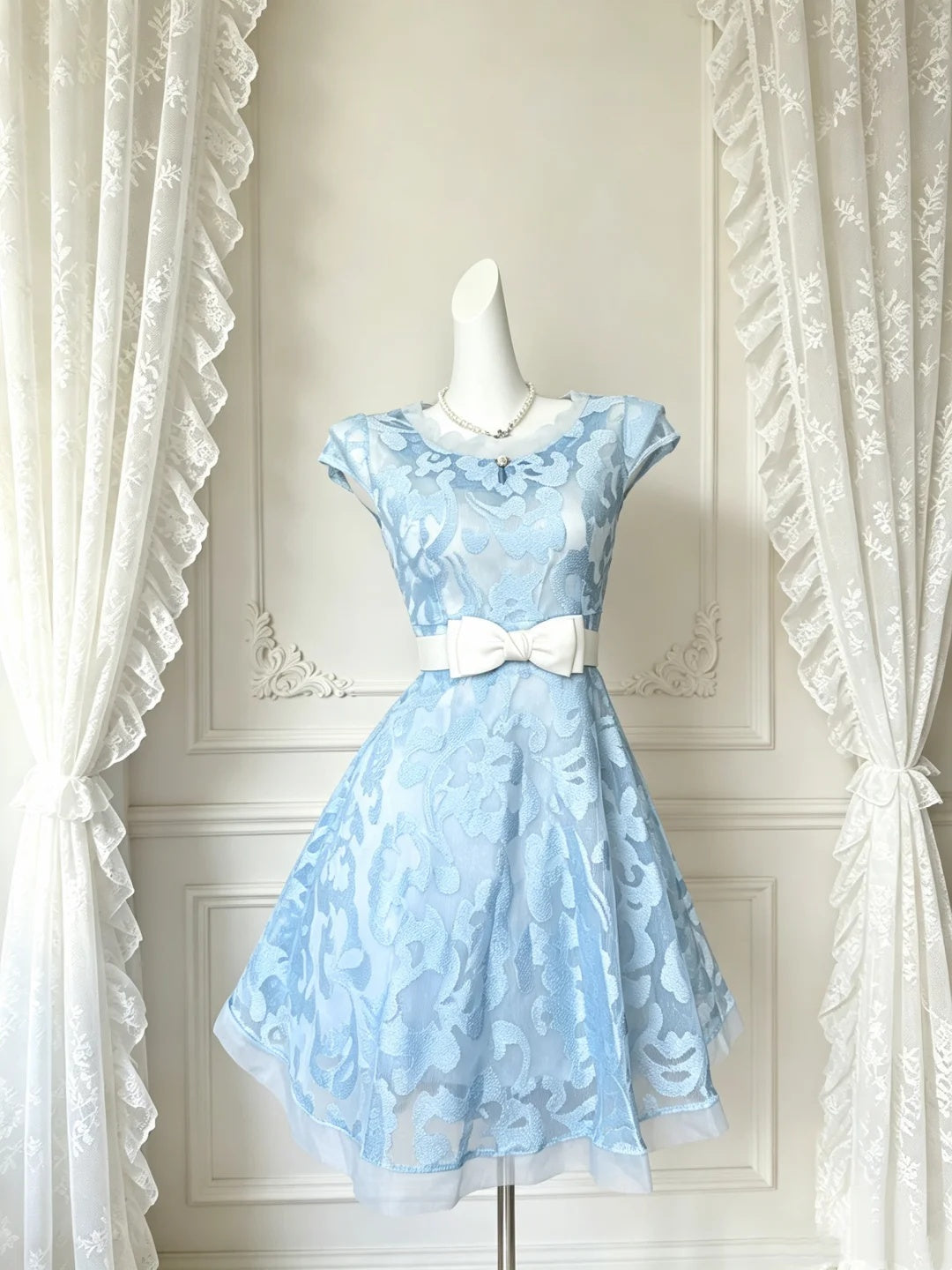 Dainty Sky Blue Floral Lace Cap Sleeve Round Neck White Satin Bow Sash A‑Line Short Homecoming Dress D7961