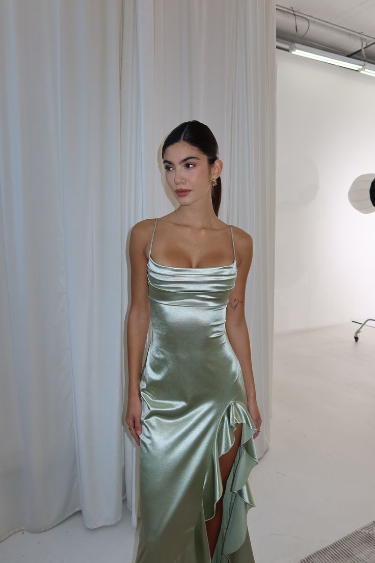 Feminine Pale Green Sheath Dress Spaghetti Strap Ruffled Satin Dress Prom Dress L09