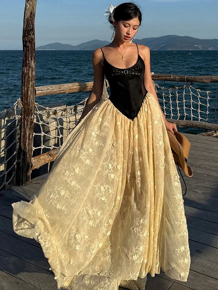 Delicate Black And Yellow A-Line Spaghetti Strap Bow Lace Flowers Tulle Dress Prom Evening Dress L112