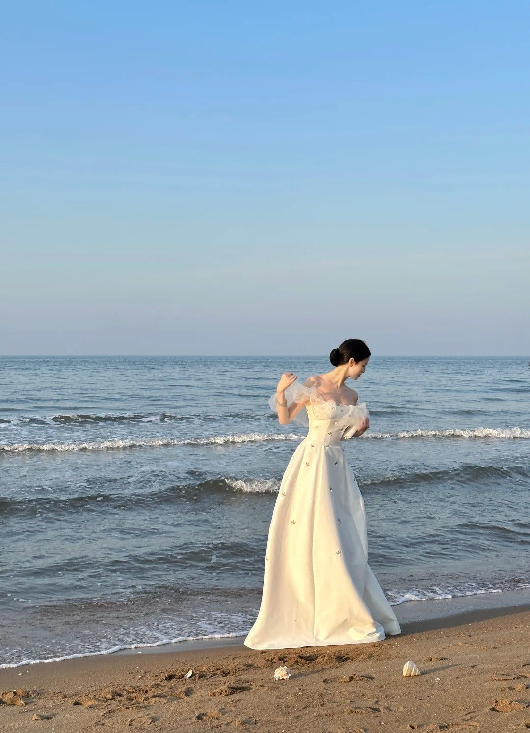 Chic White A-Line Dress Off-The-Shoulder Embroidery Beaded Satin Dress Prom Evening Dress L147