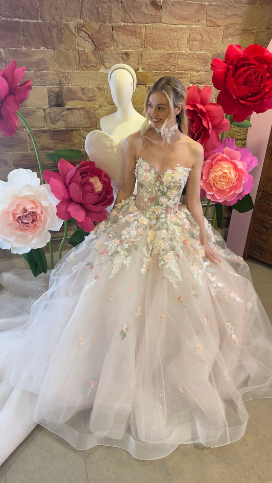 Sweet White Ball Gown Sweetheart Floral Appliques Beaded Tulle Dress Quinceanera Dress 16 L174
