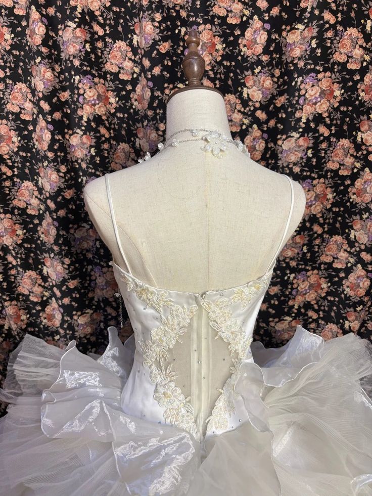 Fairy Ivory Ball Gown Spaghetti Strap Floral Appliques Rhinestone Organza Dress Prom Quinceanera Dress L18