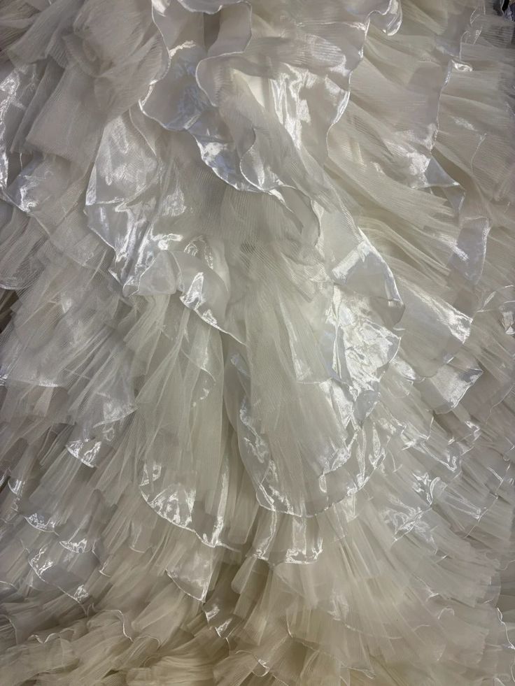 Fairy Ivory Ball Gown Spaghetti Strap Floral Appliques Rhinestone Organza Dress Prom Quinceanera Dress L18