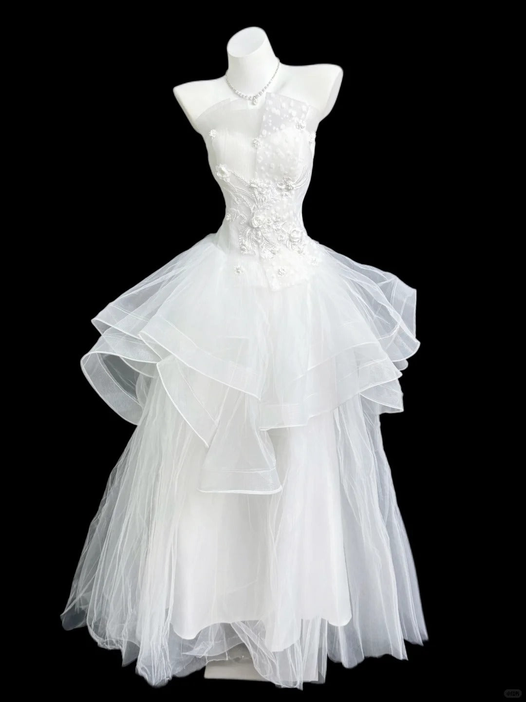 Pretty White A-Line Strapless Embroidery Appliques Beaded Tulle Dress Prom Evening Dress L190