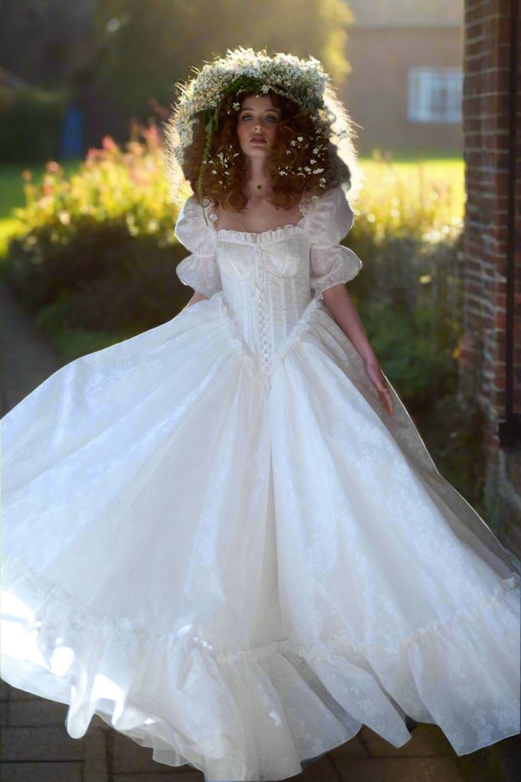 Princess White Ball Gown Square Puff Sleeves Basque Waist Corset Tulle Dress Quinceanera Dress 16 L210