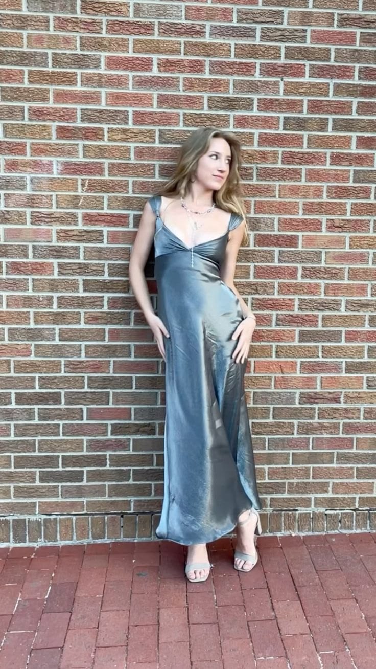 Chic Silver-Grey Sheath V-Neck Ruched Satin Dress Prom Dress Evening Dress L261