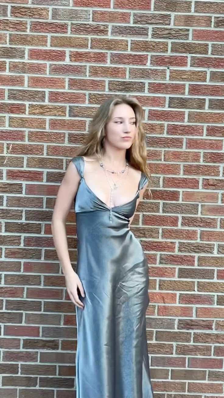 Chic Silver-Grey Sheath V-Neck Ruched Satin Dress Prom Dress Evening Dress L261